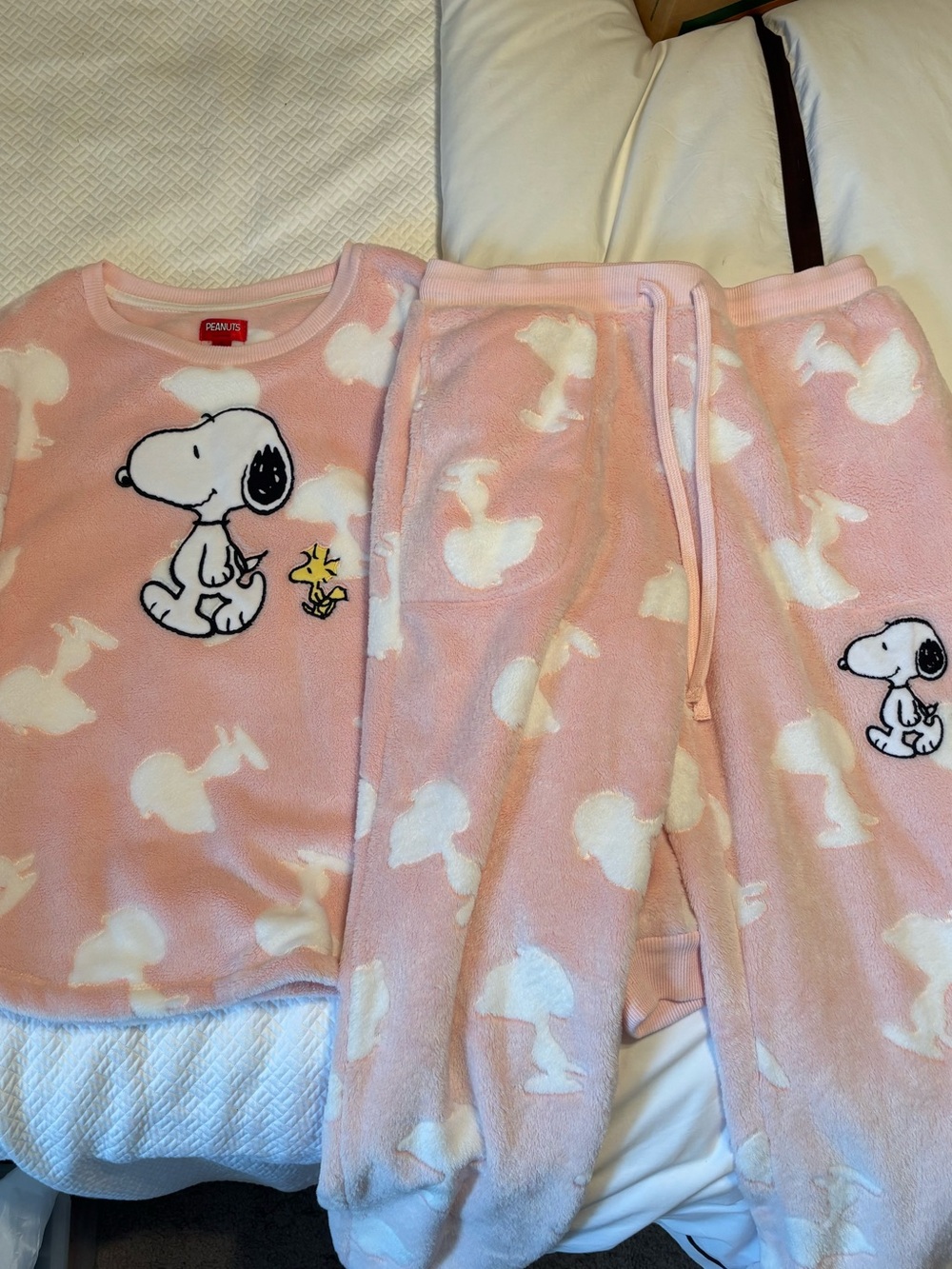 Peanuts Snoopy Pink Fuzzy Pajama Set